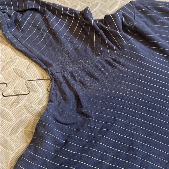 Eddie Bauer Women’s Navy and Silver Turtleneck top size XL - Picture 5 of 10